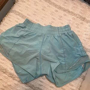 Lululemon Hotty Hot 4”